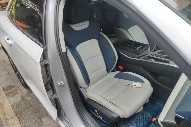 Used Geely Auto Preface 2023 2.0TD Prestige Version Right Front Seat