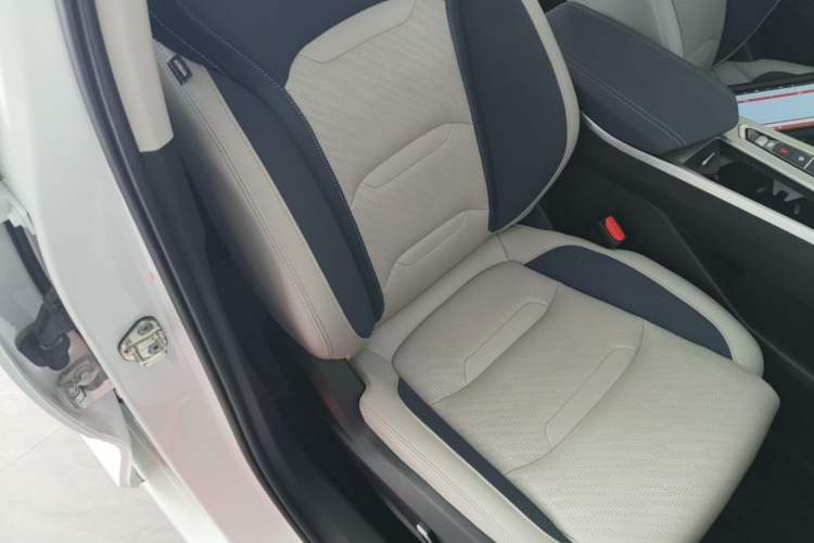 Used Geely Auto Preface 2023 2.0TD Prestige Version Right Front Seat