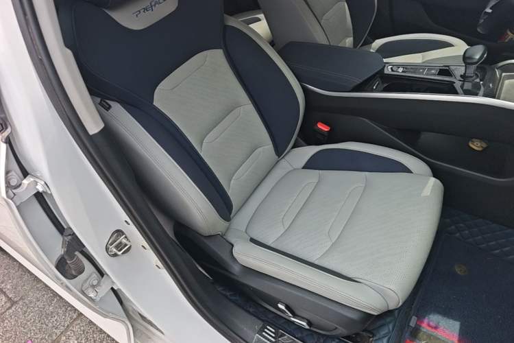 Used Geely Auto Preface 2023 2.0TD Prestige Version Right Front Seat