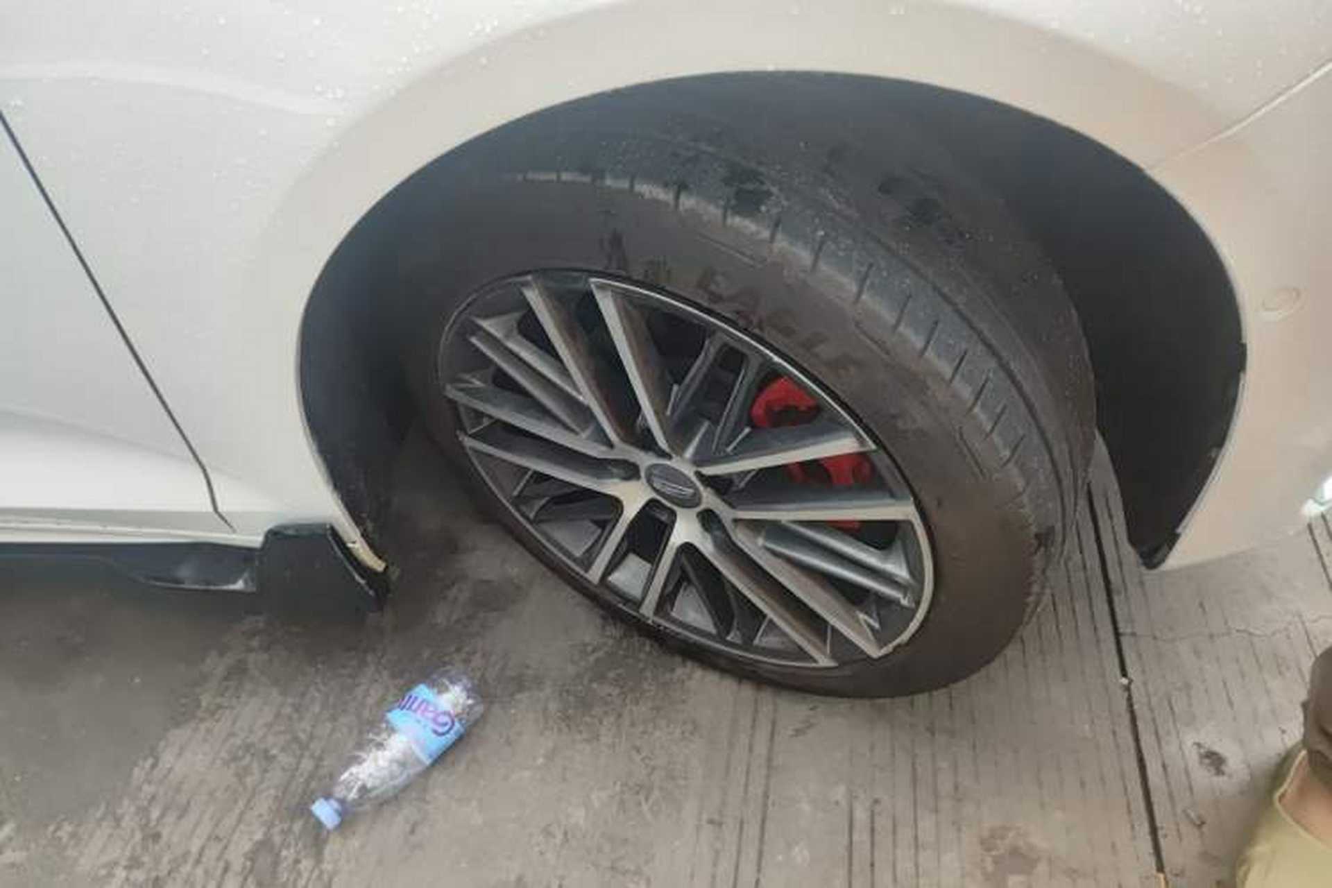 Used Geely Auto Preface 2023 2.0TD Prestige Version Right Front Wheel Hub