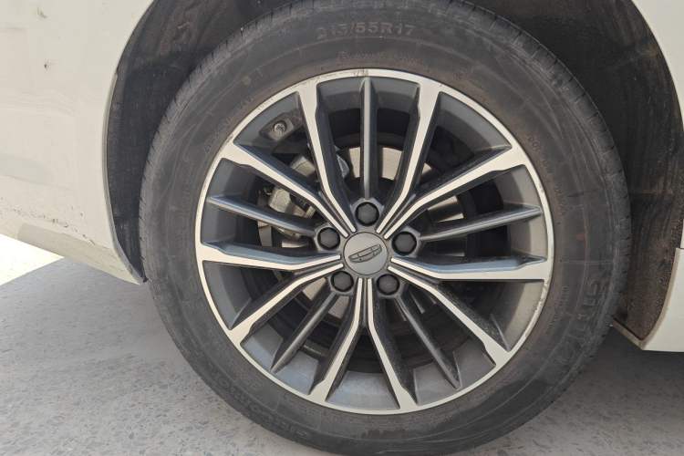 Used Geely Auto Preface 2023 1.5TD Fuyao Version Right Front Wheel Hub