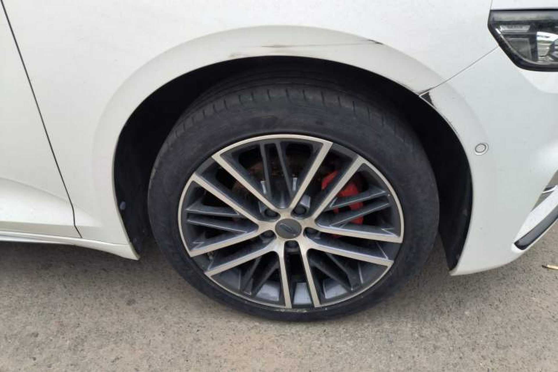 Used Geely Auto Preface 2023 2.0TD Prestige Version Right Front Wheel Hub