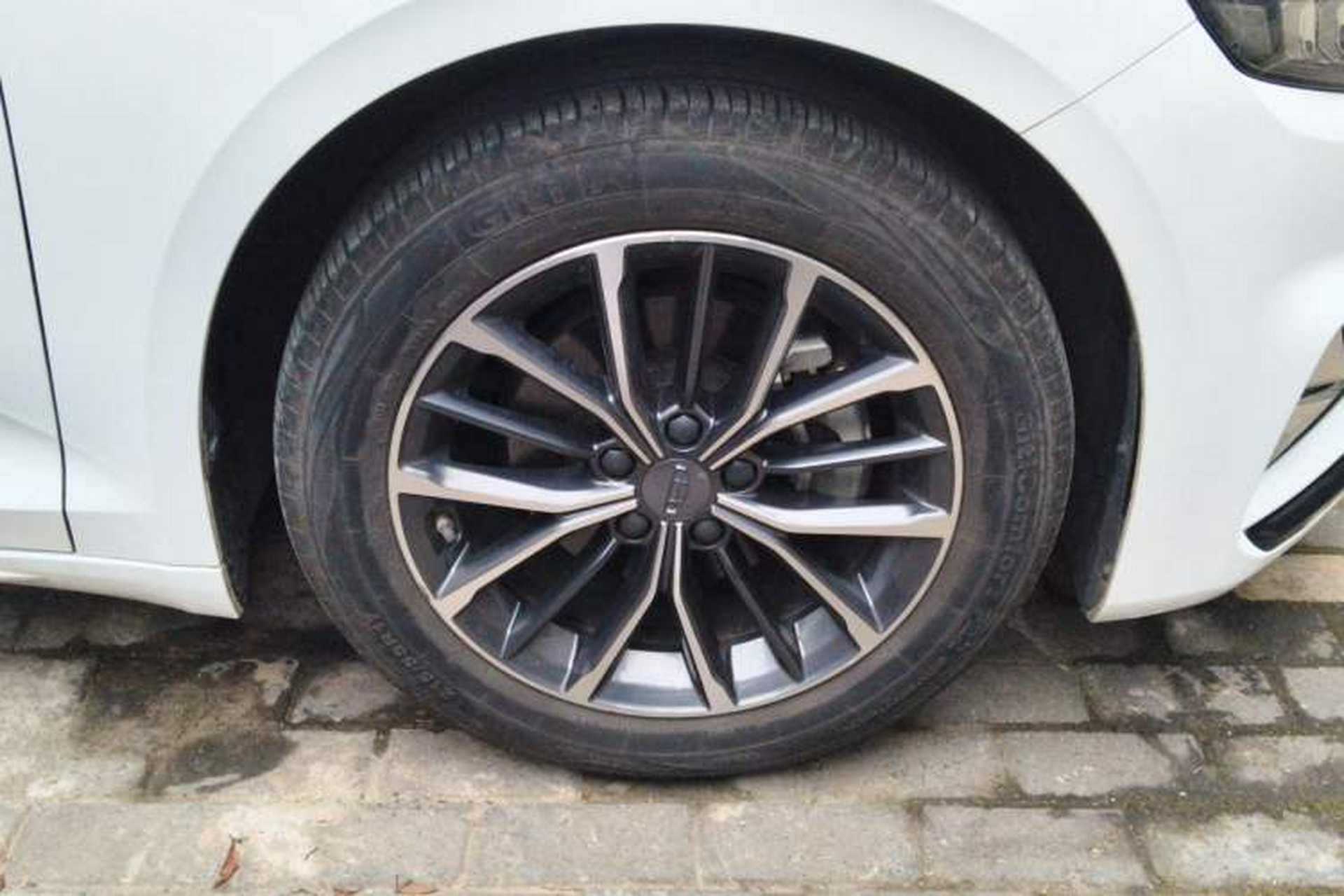 Used Geely Auto Preface 2023 1.5TD Fuyao Version Right Front Wheel Hub