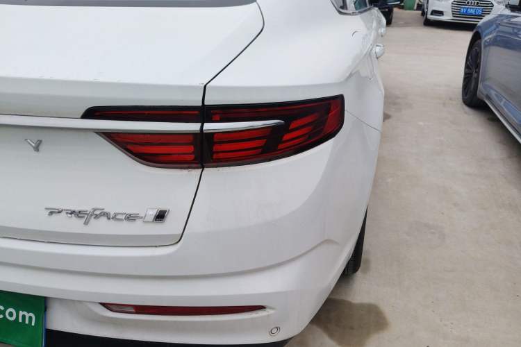 Used Geely Auto Preface 2023 2.0TD Luxury Version Right Rear Taillight