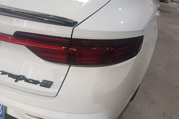 Used Geely Auto Preface 2023 2.0TD Prestige Version Right Rear Taillight