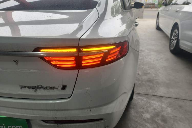 Used Geely Auto Preface 2023 2.0TD Prestige Version Right Rear Taillight