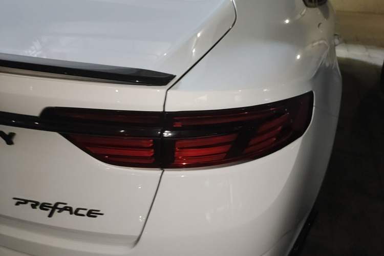 Used Geely Auto Preface 2023 1.5TD Kunlun Edition Right Rear Taillight