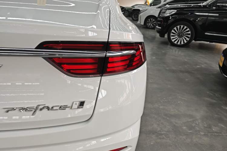 Used Geely Auto Preface 2023 2.0TD Luxury Version Right Rear Taillight
