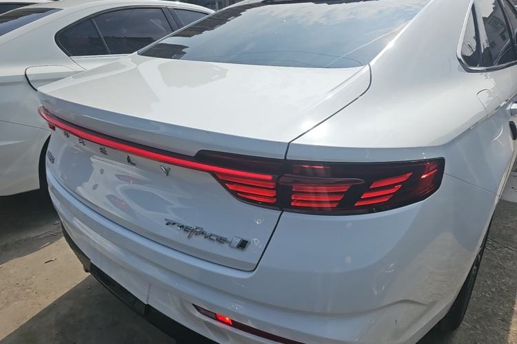 Used Geely Auto Preface 2023 2.0TD Prestige Version Right Rear Taillight