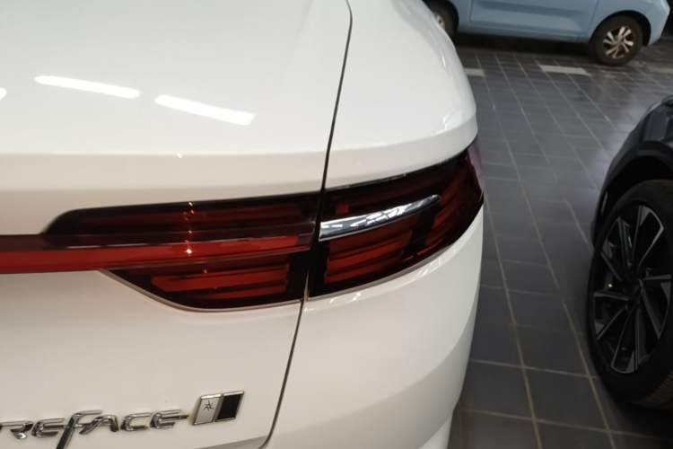 Used Geely Auto Preface 2023 2.0TD Prestige Version Right Rear Taillight