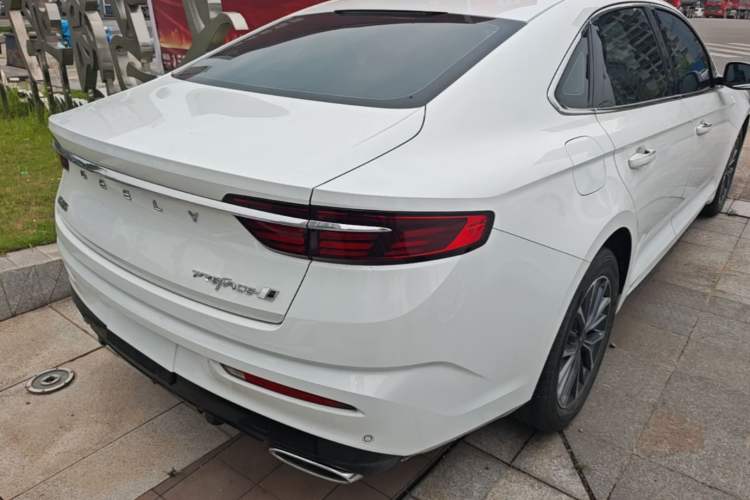 Used Geely Auto Preface 2023 2.0TD Luxury Version Right Rear Taillight