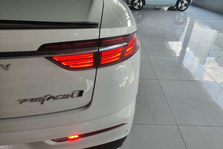 Used Geely Auto Preface 2023 2.0TD Prestige Version Right Rear Taillight