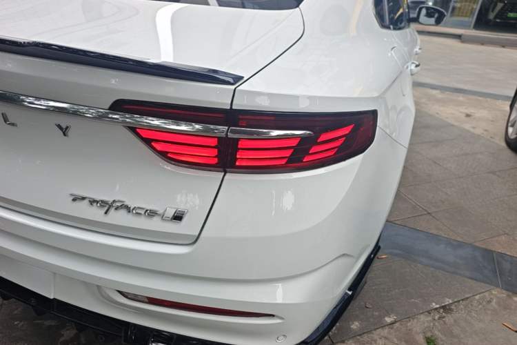 Used Geely Auto Preface 2023 1.5TD Kunlun Edition Right Rear Taillight