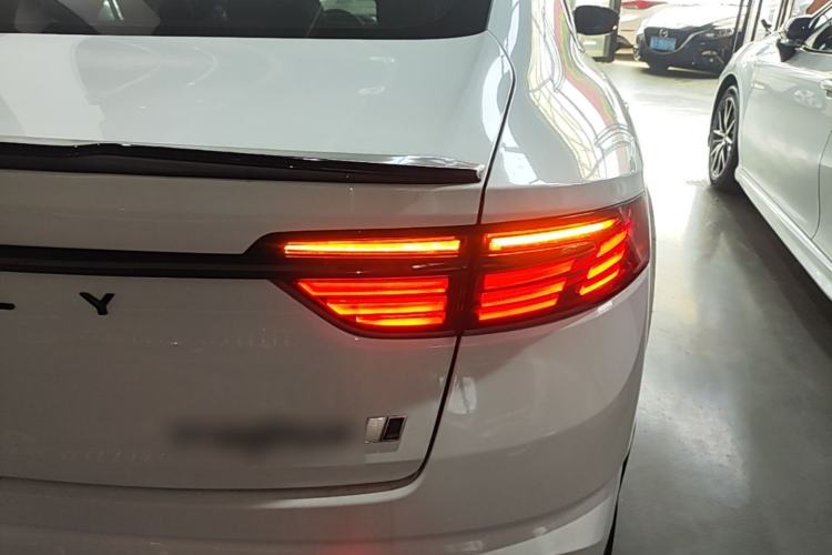 Used Geely Auto Preface 2023 2.0TD Space-Time Edition Right Rear Taillight