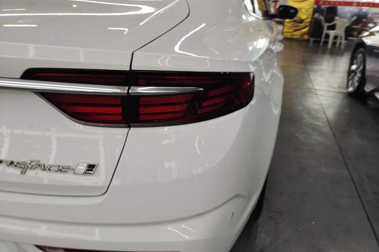 Used Geely Auto Preface 2023 2.0TD Prestige Version Right Rear Taillight