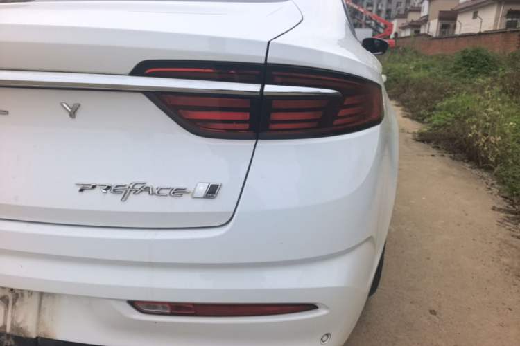 Used Geely Auto Preface 2023 2.0TD Luxury Version Right Rear Taillight