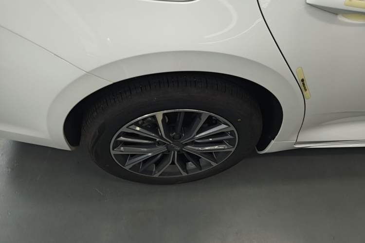 Used Geely Auto Preface 2023 1.5TD Fuyao Version Right Rear Wheel Hub