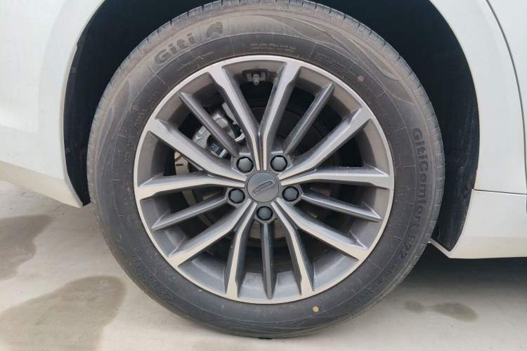 Used Geely Auto Preface 2023 2.0TD Luxury Version Right Rear Wheel Hub