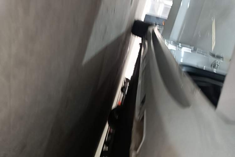 Used Geely Auto Preface 2023 2.0TD Prestige Version Right Side Sill