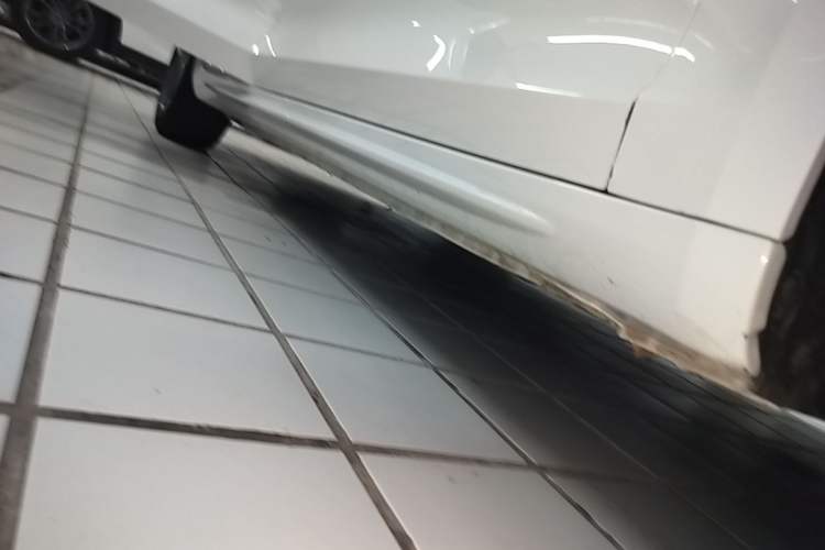 Used Geely Auto Preface 2023 1.5TD Fuyao Version Right Side Sill