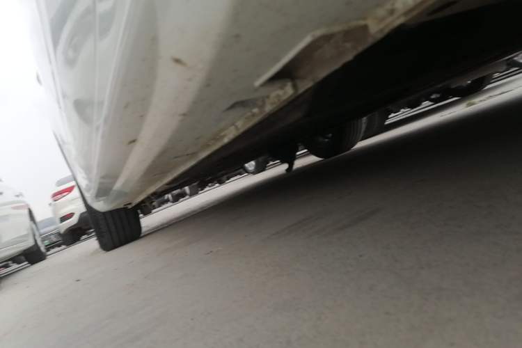 Used Geely Auto Preface 2023 1.5TD Fuyao Version Right Side Sill