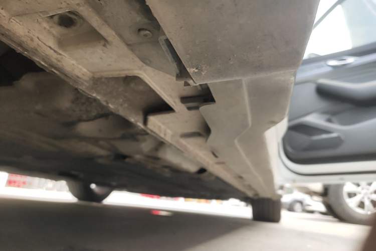 Used Geely Auto Preface 2023 1.5TD Kunlun Edition Right Side Sill