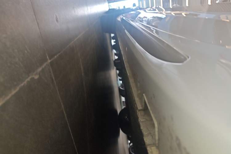 Used Geely Auto Preface 2023 2.0TD Luxury Version Right Side Sill
