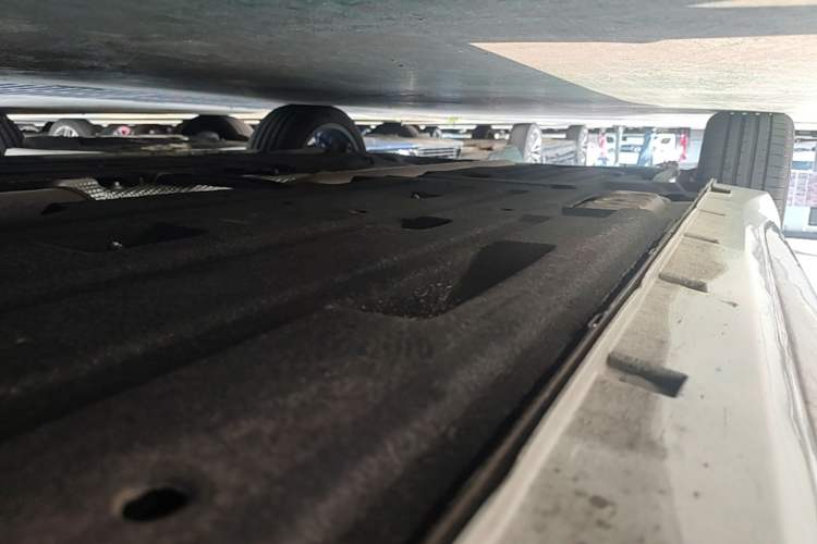 Used Geely Auto Preface 2023 2.0TD Prestige Version Right Side Sill