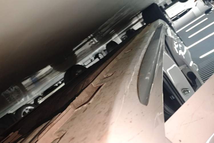 Used Geely Auto Preface 2023 2.0TD Luxury Version Right Side Sill