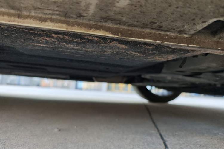 Used Geely Auto Preface 2023 2.0TD Prestige Version Right Side Sill