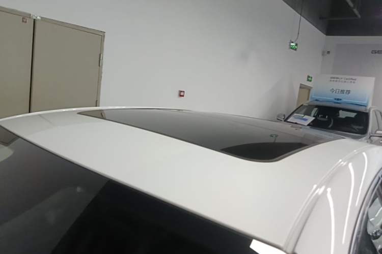 Used Geely Auto Preface 2023 2.0TD Luxury Version Roof
