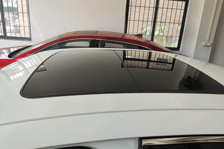 Used Geely Auto Preface 2023 1.5TD Fuyao Version Roof