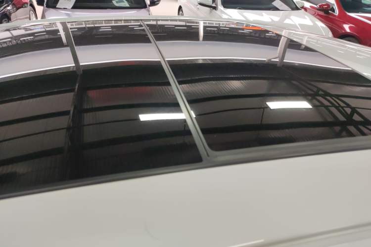 Used Geely Auto Preface 2023 2.0TD "Only This Verdant Green" Edition Roof