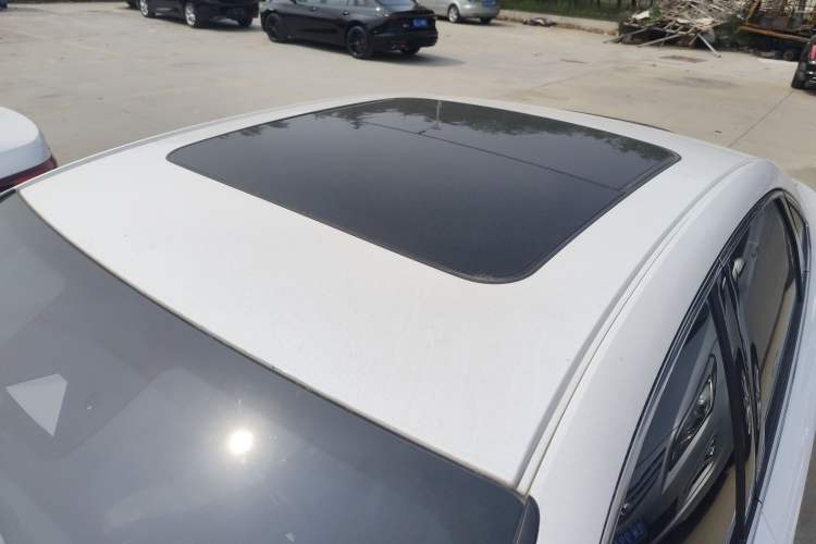 Used Geely Auto Preface 2023 2.0TD Prestige Version Roof