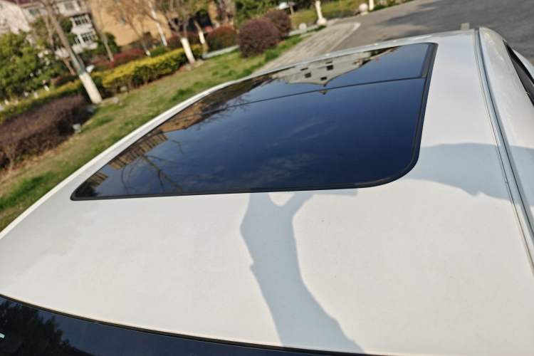 Used Geely Auto Preface 2023 1.5TD Fuyao Version Roof