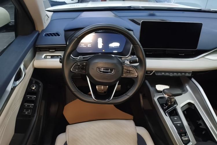 Used Geely Auto Preface 2023 2.0TD Prestige Version Steering Wheel