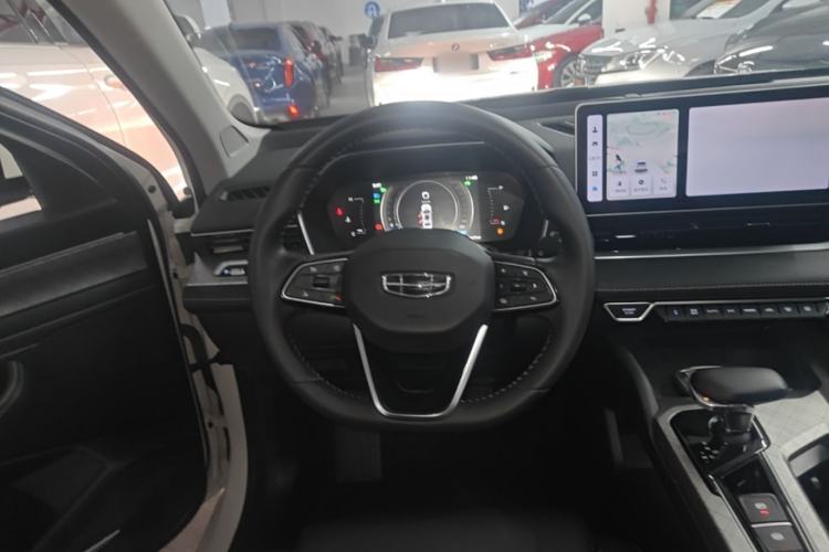 Used Geely Auto Preface 2023 2.0TD Luxury Version Steering Wheel
