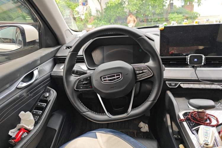 Used Geely Auto Preface 2023 2.0TD Luxury Version Steering Wheel
