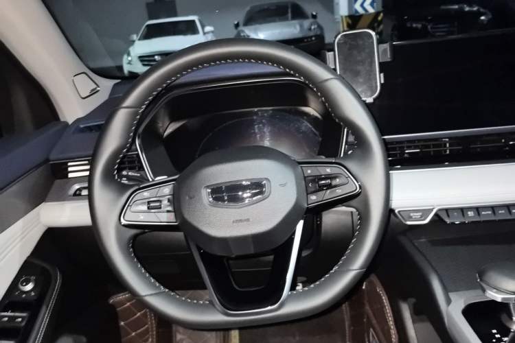 Used Geely Auto Preface 2023 2.0TD Prestige Version Steering Wheel