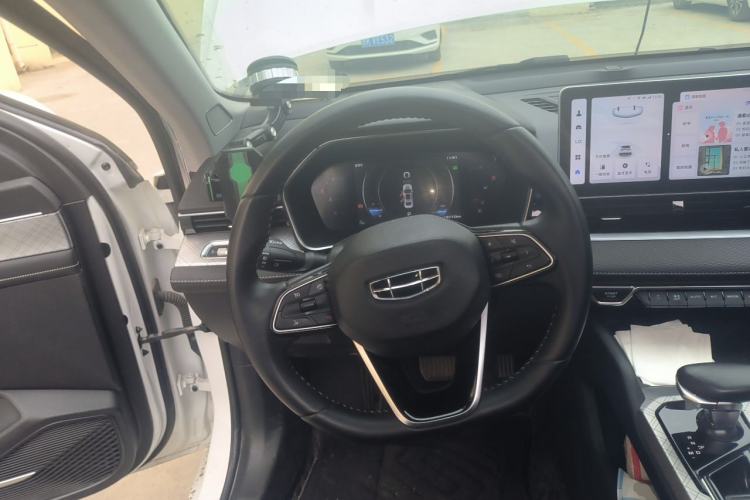Used Geely Auto Preface 2023 2.0TD Luxury Version Steering Wheel