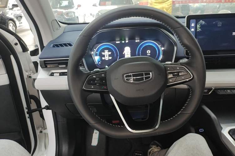 Used Geely Auto Preface 2023 2.0TD Prestige Version Steering Wheel