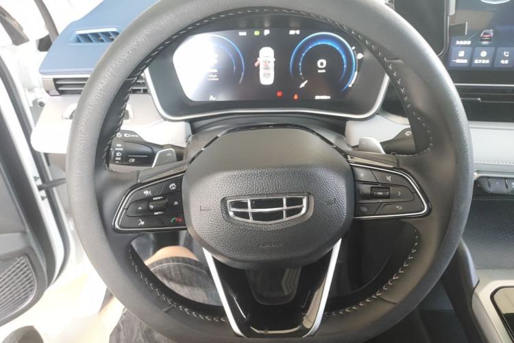 Used Geely Auto Preface 2023 2.0TD Prestige Version Steering Wheel