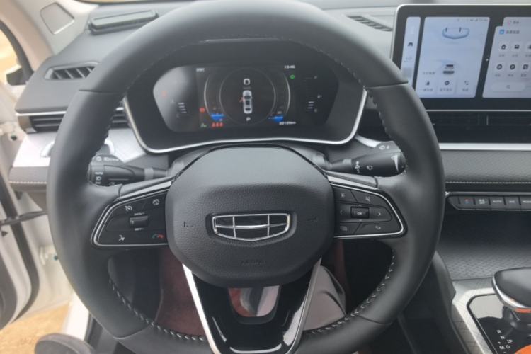 Used Geely Auto Preface 2023 2.0TD Luxury Version Steering Wheel