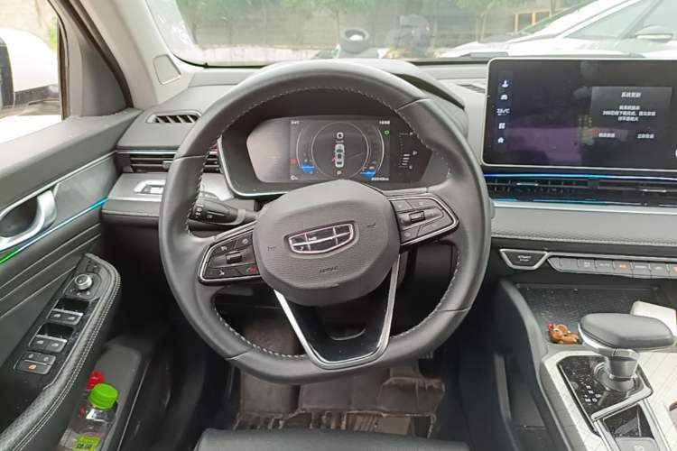 Used Geely Auto Preface 2023 2.0TD Luxury Version Steering Wheel