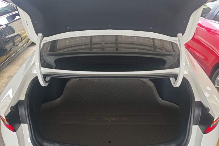 Used Geely Auto Preface 2023 2.0TD Luxury Version Trunk
