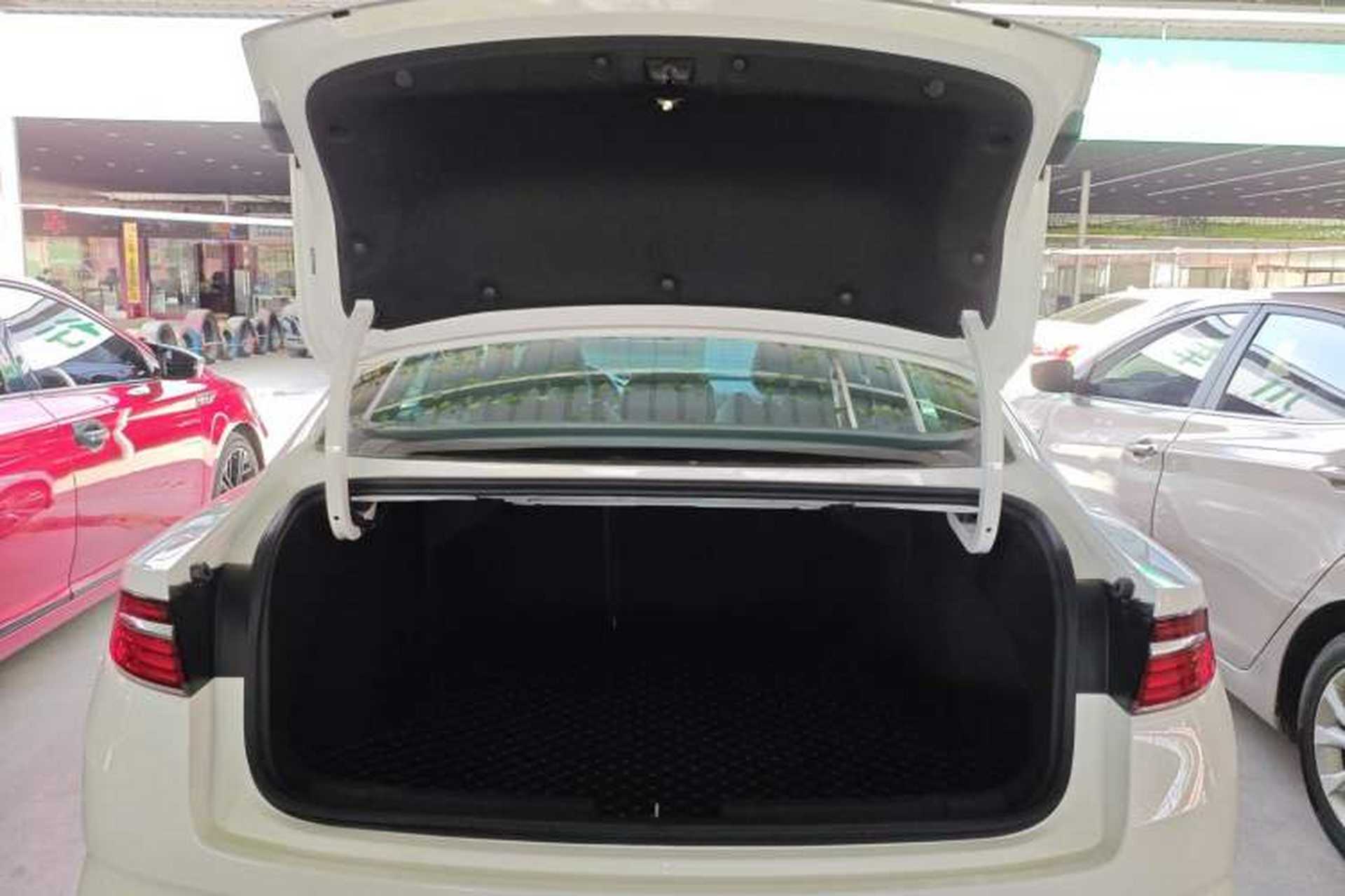 Used Geely Auto Preface 2023 1.5TD Kunlun Edition Trunk