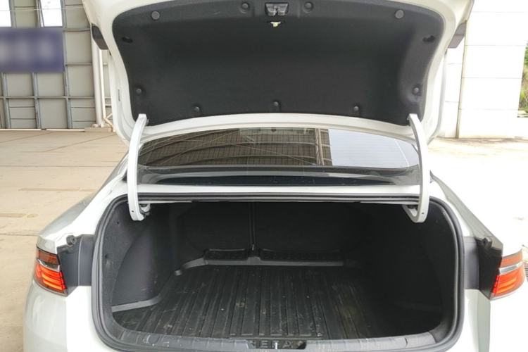 Used Geely Auto Preface 2023 1.5TD Kunlun Edition Trunk