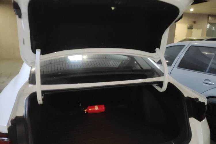 Used Geely Auto Preface 2023 1.5TD Kunlun Edition Trunk