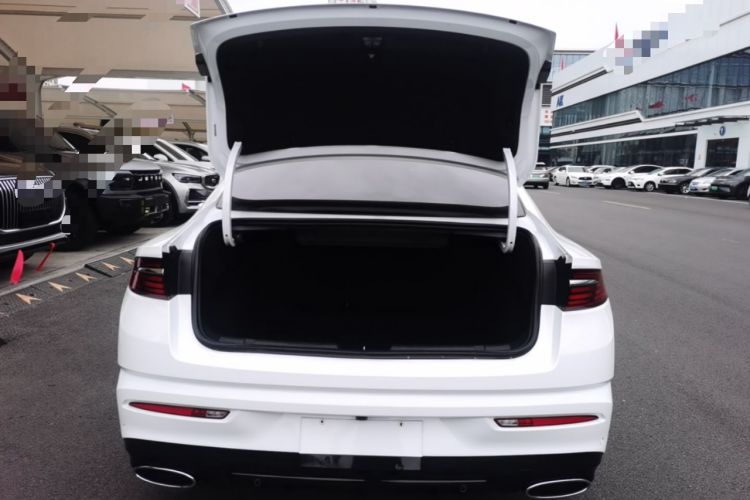 Used Geely Auto Preface 2023 2.0TD Prestige Version Trunk
