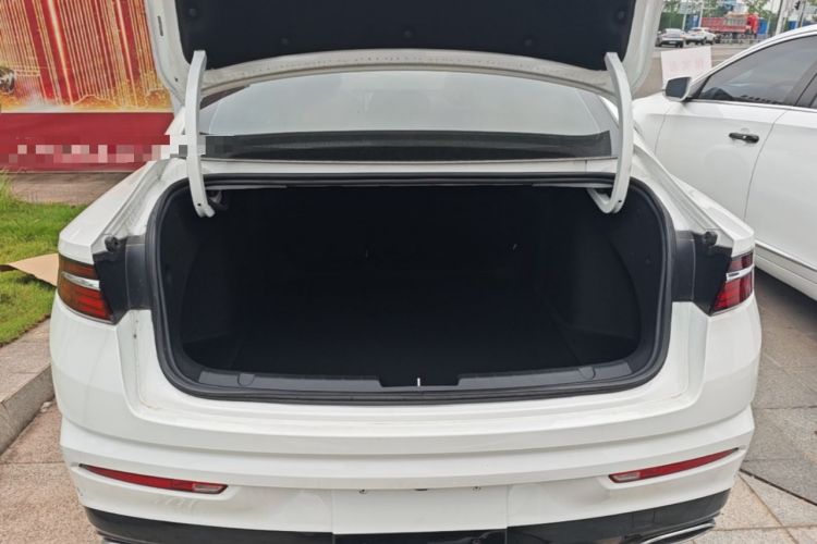 Used Geely Auto Preface 2023 2.0TD Luxury Version Trunk